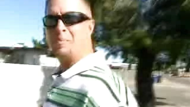 黑色是一个婊子 恐怖性爱视频