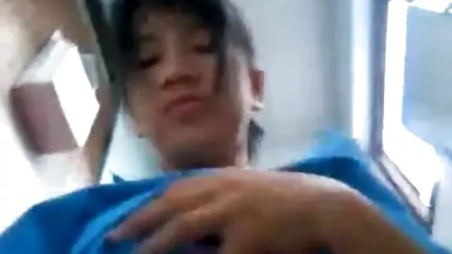 可爱的女孩xtreame狗屎吃，喝，尿尿 好莱坞色情电影