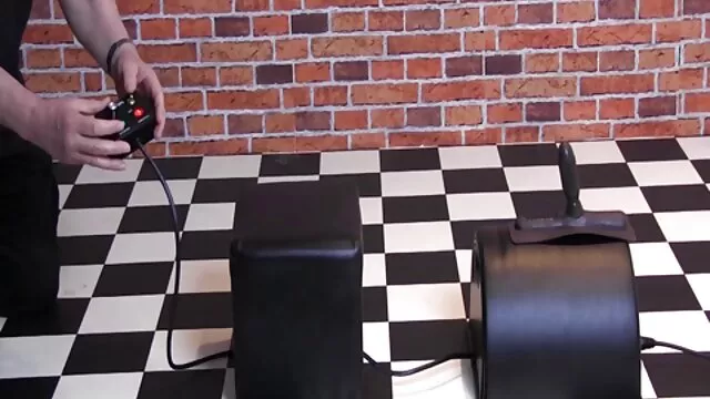 丈夫的妻子在浴室地板上工作之前 继母色情管