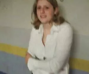 年龄Stevie雪伊需要灵感惊人的线 明确的性爱场景