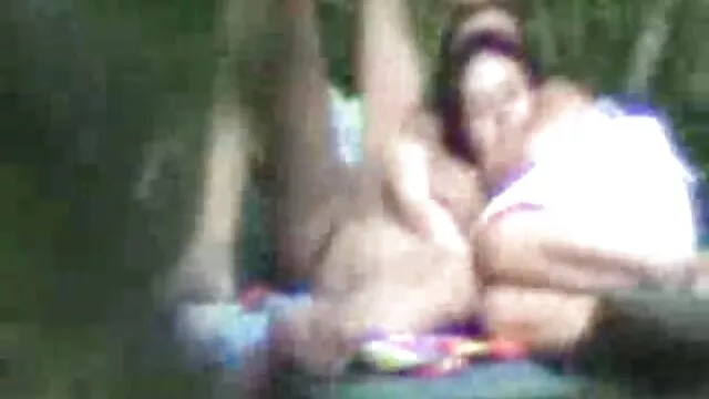 热青少年比利埃利斯欧元的脂肪走 阳光明媚的利昂性感的电影