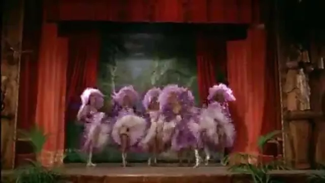 胖乎乎的舞蹈是一个大 熟免费的色情片