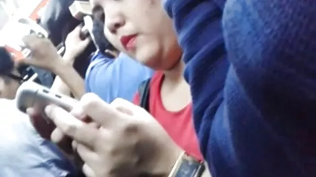 女孩拉屎你的屁股坐在一个浴室 艾玛*沃特森的性爱录像带