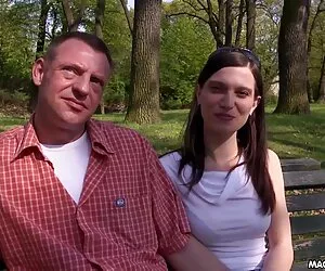 香奈儿灰色，一只公鸡在他的屁股。 性爱电影完整的电影