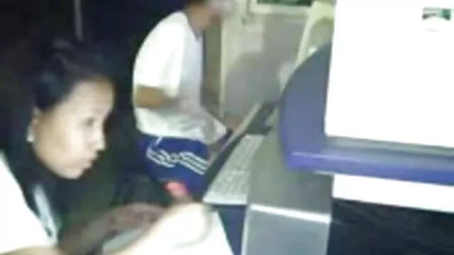 Crushgirls-我发现他有一个假阳具 色情电视剧