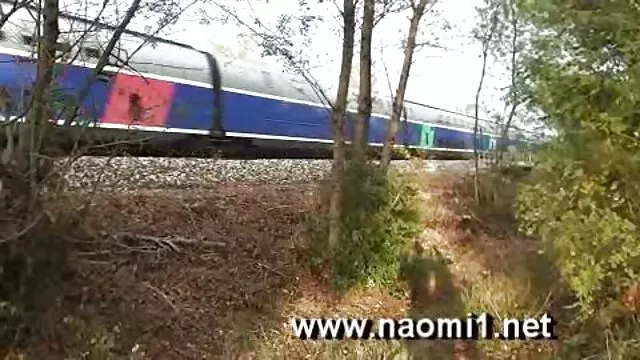 一个优秀的学生，装傻跟老师。 性感的图片马拉视频