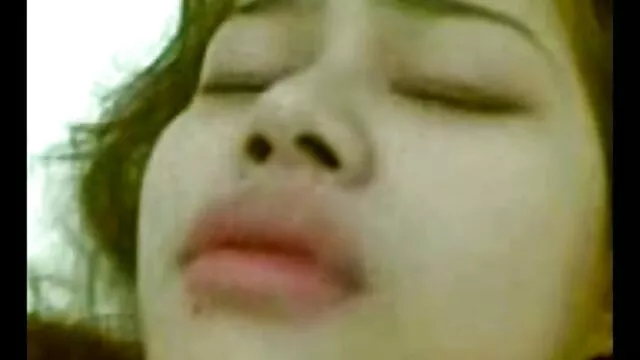 脚工作的屁股在厨房后多汁的舔 辛迪性爱电影