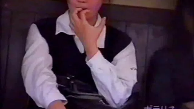 亚历克斯碳摇屁股到一个很大的错误 免费的色情全高清