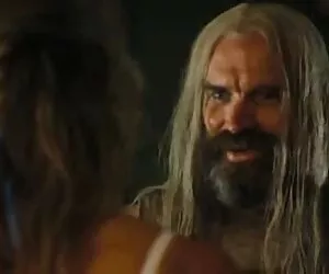 肛门到棕色，白色的沙发 性感的视频高清完整的电影