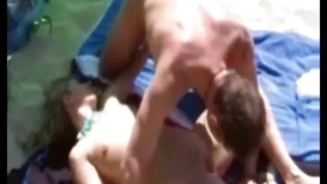 性爱热心Ani红色培训奴隶-德国小鸡 快速的时间性感的视频