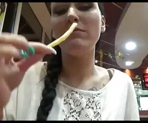 火热的拉丁火车将锻炼 复古经典的色情片